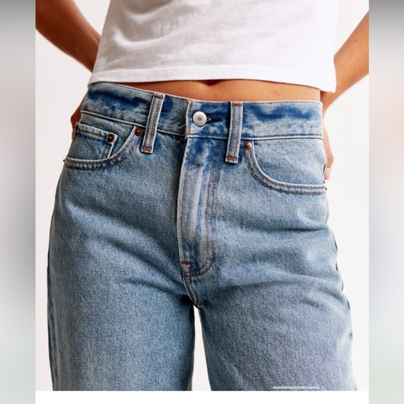 Abercrombie & Fitch Mid Rise Slouchy Jean wide leg - Picture 5 of 12